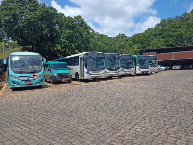 Empresa possui uma frota de 700 veículos entre ônibus, micro-ônibus e vans 