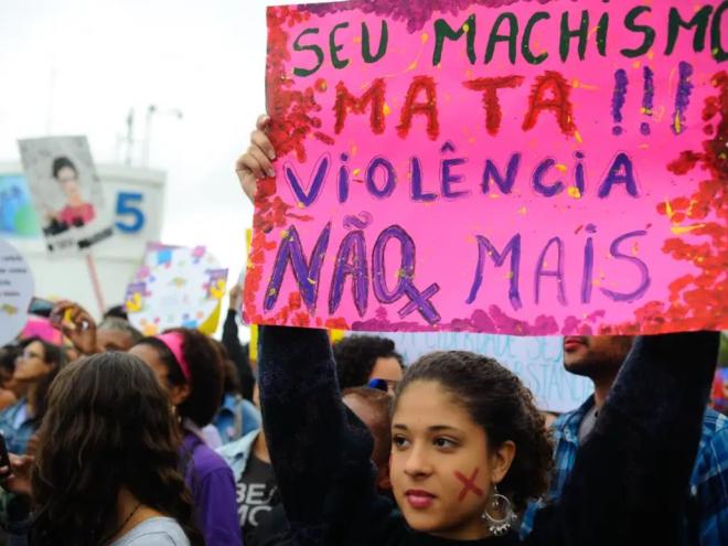 Os dados de violência doméstica são referentes ao período de janeiro a outubro 