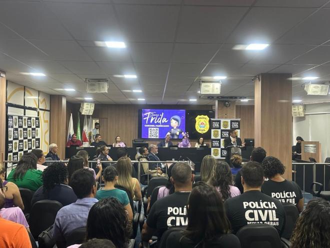 O lançamento do serviço da Polícia Civil foi no plenário da Câmara Municipal de Coronel Fabriciano