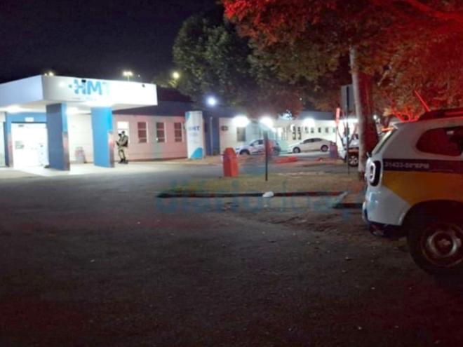 A vítima ferida foi encaminhada para atendimento neste hospital, depois de passar pela UPA