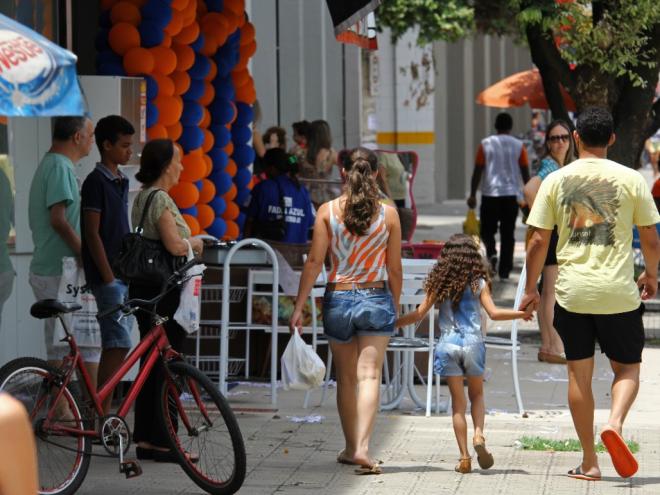 Do dia 18 até 24 de dezembro, funcionamento será unificado no comércio lojista de Coronel Fabriciano, Ipatinga e Timóteo