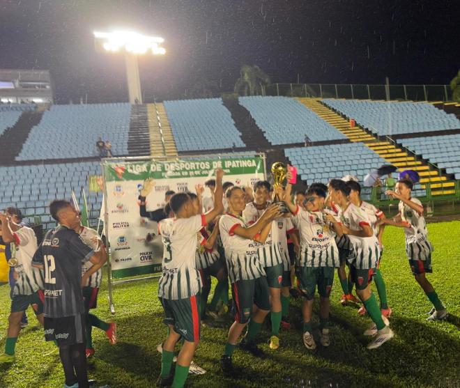 Após a conquista, festa dos campeões da Sub-15 da Usipa