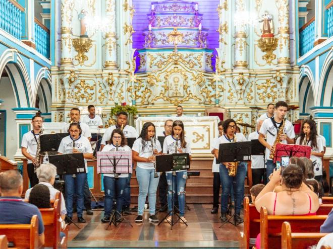 A peça reflete sobre os melhores presentes da vida