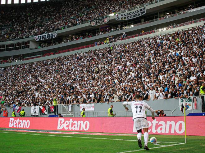 O jogo entre Vasco e Palmeiras, no Mané Garrincha, foi o recordista deste ano em público do Brasileirão: 64.848 torcedores 