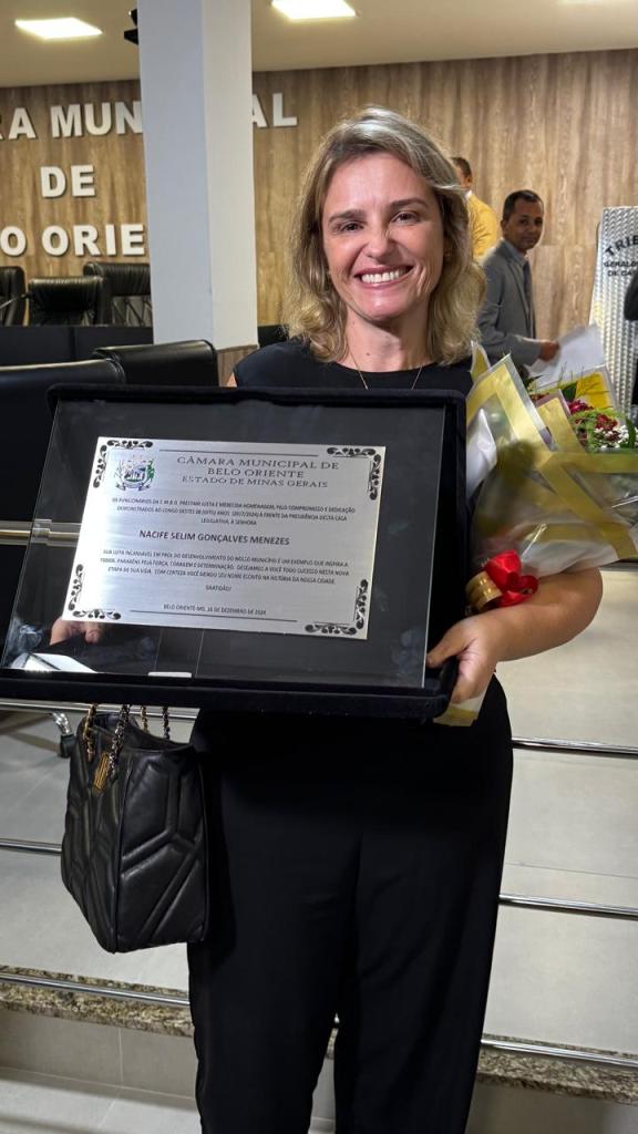  Durante a solenidade, foi entregue uma placa comemorativa como forma de reconhecimento pelo trabalho realizado em prol da valorização dos funcionários e pela busca constante de melhorias no ambiente de trabalho