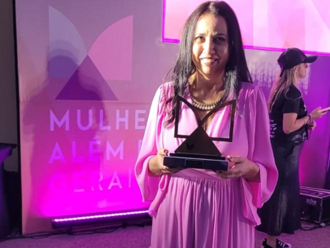 Marinha Nogueira Xavier foi homenageada com o prêmio Mulheres Além das Gerais 