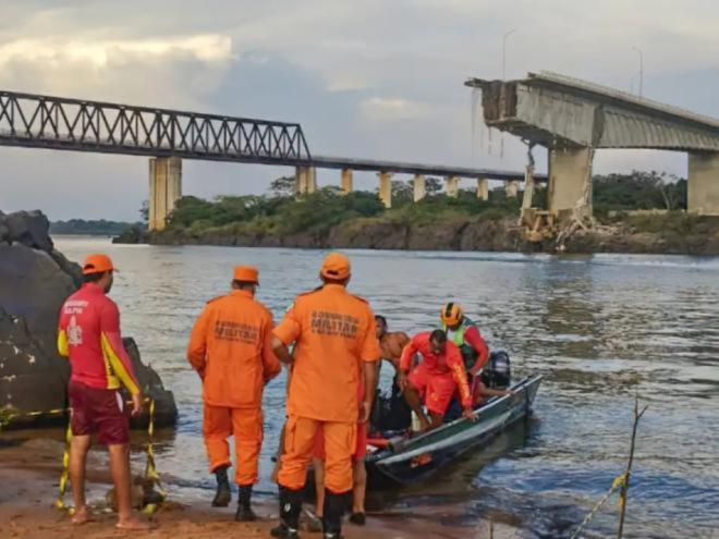 Ação foi da força-tarefa da Marinha que trabalha nas buscas