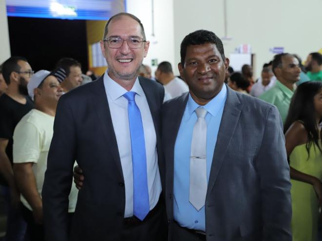 Joãozinho Hemétrio ao lado do vice Pastor Evangelista