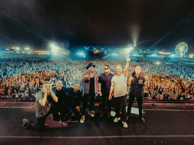 O grupo tem 27 anos de carreira e é Top 5 do rock nacional