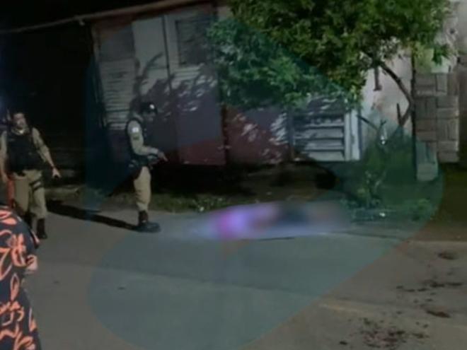 Moisés, de 32 anos, vendedor de picolés, foi morto no bairro Alegre por estar na companhia de alvo de tiros