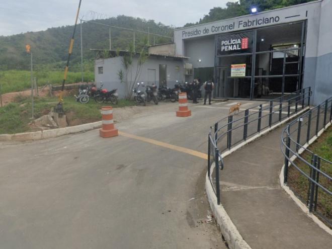 O auto de prisão em flagrante delito tramitou na Vara Plantonista da Microrregião Administrativa LIII e atualmente segue na Vara Criminal de Coronel Fabriciano