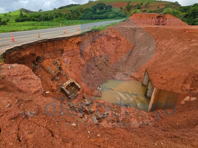 Intervenção neste trecho da BR-458 se arrasta há sete anos 