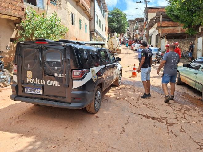 Os corpos foram resgatados pelos bombeiros ao longo do dia de domingo