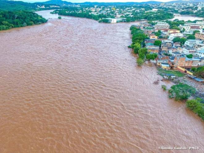 Nível de água do Rio Doce passou de 2,10, acima da cota de inundação 