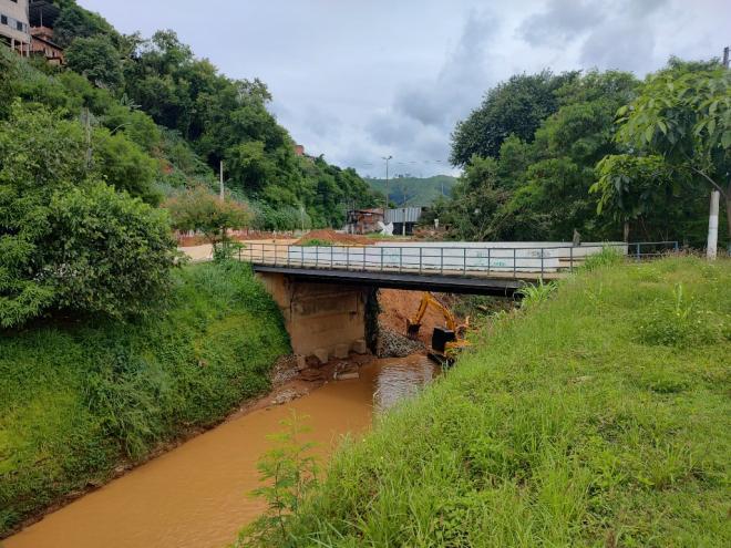 Prefeitura executa obras para liberar a ponte 