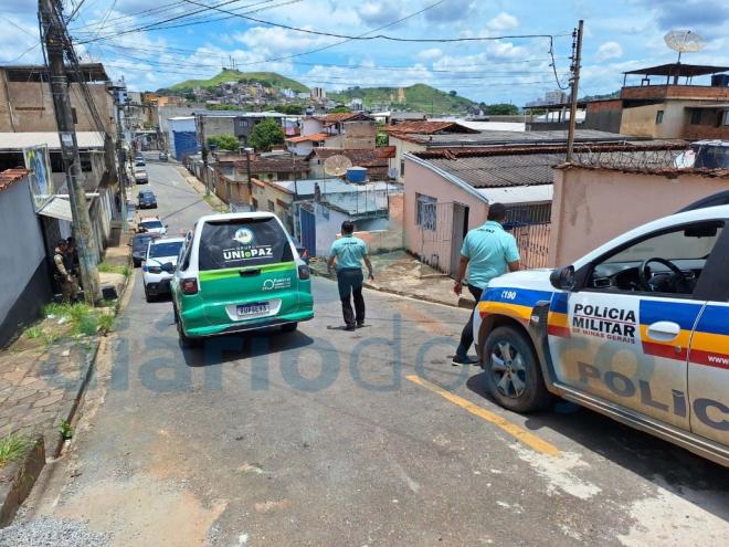 O autor confesso do crime é um adolescente de 17 anos e está apreendido 