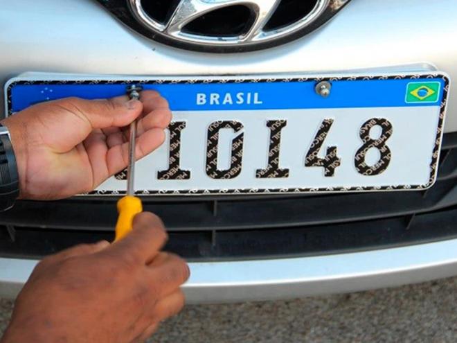 O ressarcimento pode chegar a R$ 300 para pessoas físicas e jurídicas que promoverem o licenciamento ou a transferência de veículos automotores no município