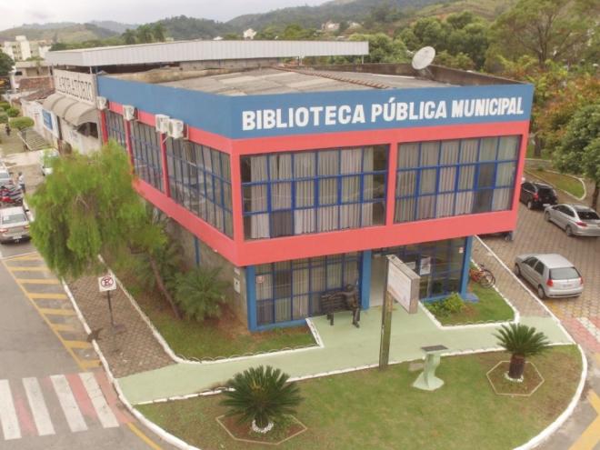 Unidade está disponível para empréstimo de livros, acesso à internet com espaço de estudo e pesquisa, espaço para crianças e lançamentos de livros