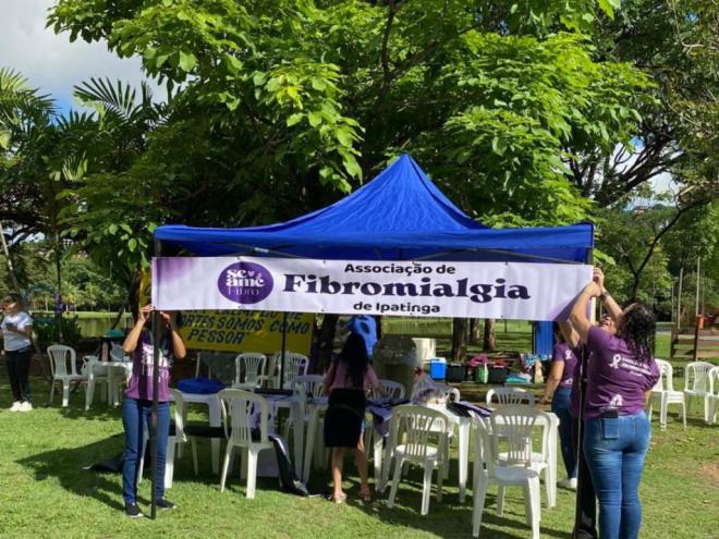 Fibromiálgicos podem buscar informações e acolhimento na Se Ame Fibro