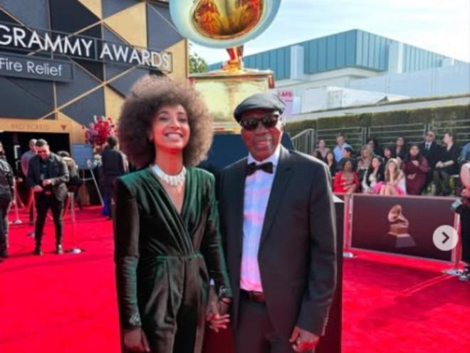 Milton Nascimento, ao lado da cantora e baixista Esperanza Spalding