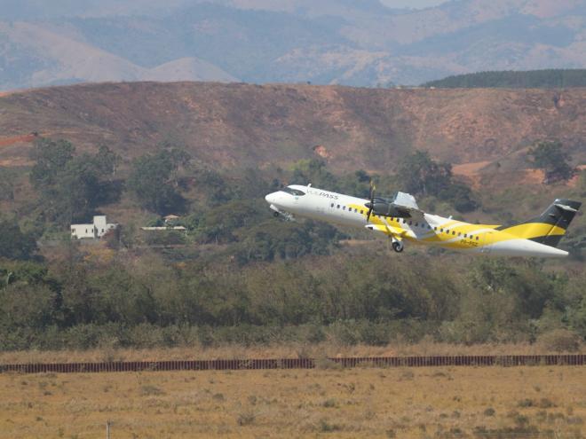 Entre embarques e desembarques, aeroporto opera dez voos diários