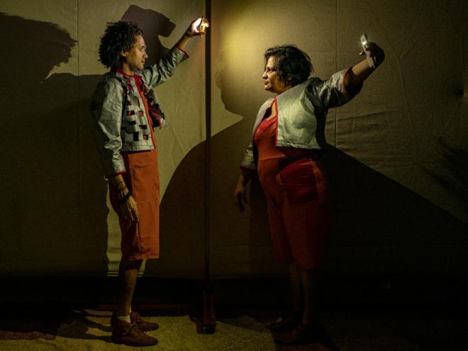 A oficina trabalha ''dinâmicas, jogos e improvisações''