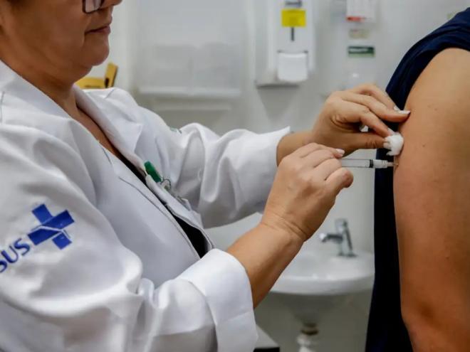 Novas regras valem para vacinas próximas à data de vencimento