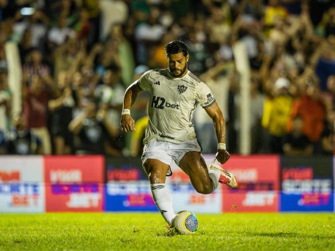 Hulk fez o primeiro gol do jogo