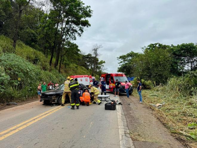 Acidente grave deixou duas vítimas