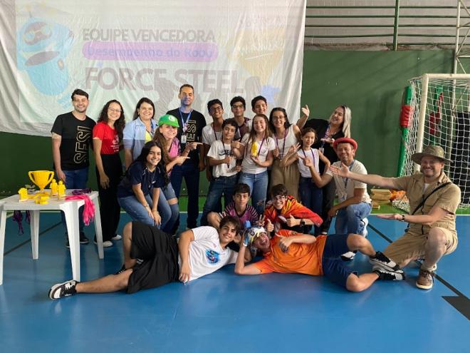 Evento aconteceu no sábado (8/3) e reuniu mais de 200 pessoas entre alunos e comunidade