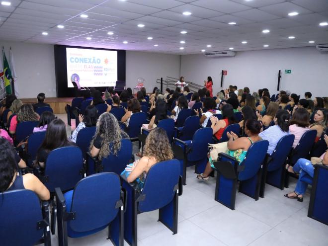 Evento evento especial voltado ao fortalecimento do empreendedorismo feminino em comemoração ao Dia Internacional da Mulher reuniu dezenas de empreendedoras 