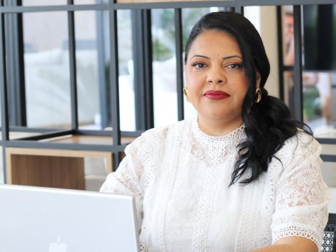 Valquíria Assis, de 42 anos, é contadora e atende clientes em 15 estados do Brasil