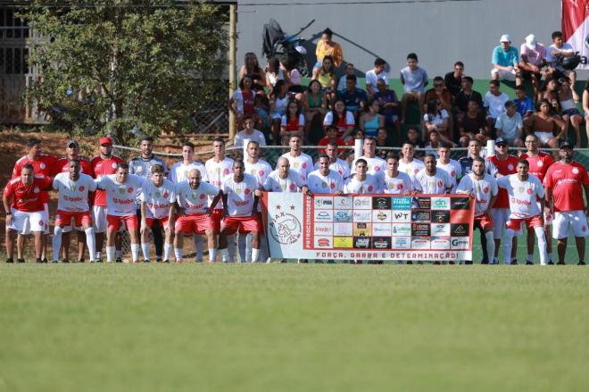 Os times foram montados com jogadores da cidade e de fora do município, numa mescla de garra e qualidade técnica