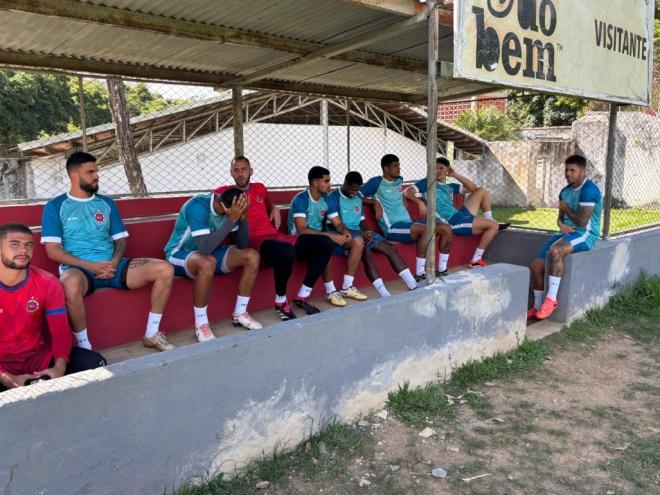 Antes das atividades no campo da Usipa, os jogadores se reuniram para uma resenha pré-treino