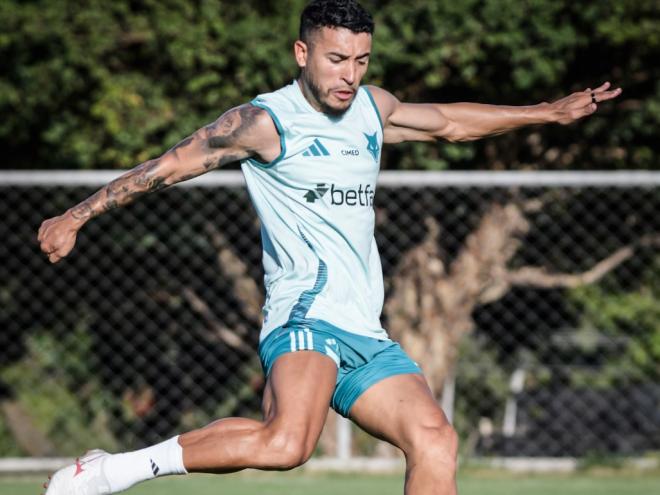 Equipe celeste busca segunda vitória no Brasileirão