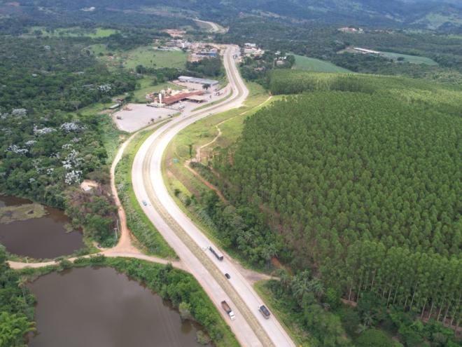 Por causa do tráfego intenso, intervenções na rodovia ficarão suspensas até semana que vem