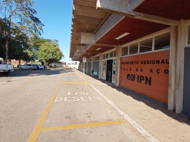 A instalação dos hangares no aeroporto faz parte do pacote de melhorias anunciado no ano passado pelo ministro de Portos e Aeroportos
