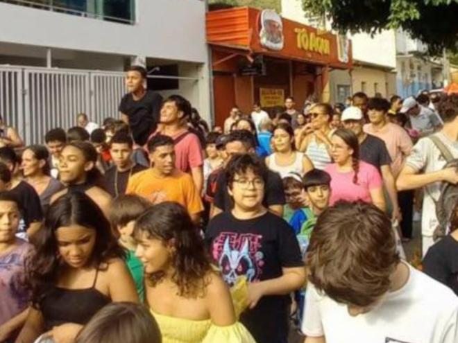 A festa tradicional contou com grande participação popular