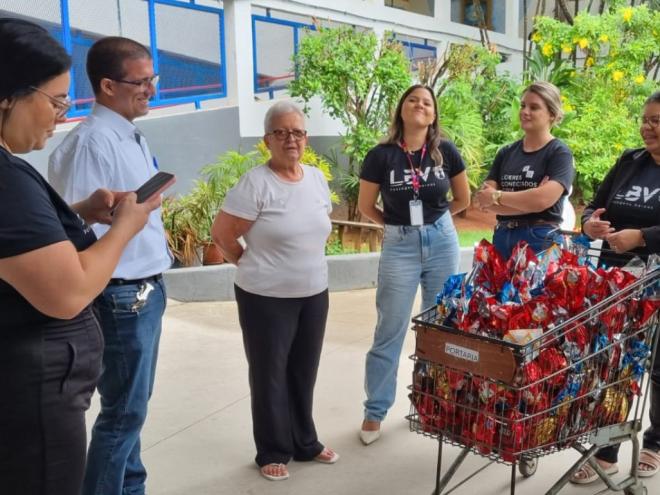 A empresa LBV Passagens Aéreas também contribuiu com doações 