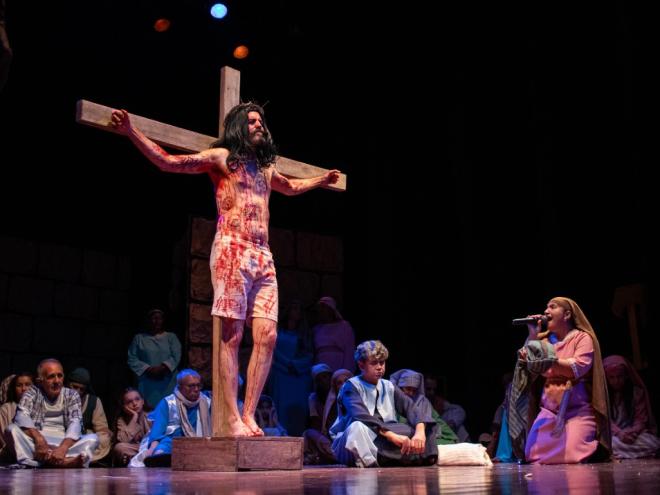Auto de Páscoa celebra a trajetória de Jesus Cristo e já se tornou tradição em Coronel Fabriciano