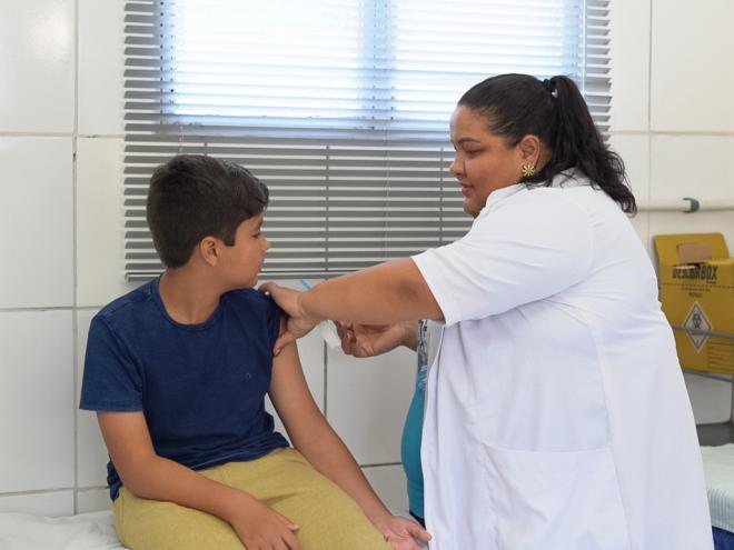 Apenas 9,65% das crianças abaixo dos seis anos foram vacinadas contra influenza na RMVA