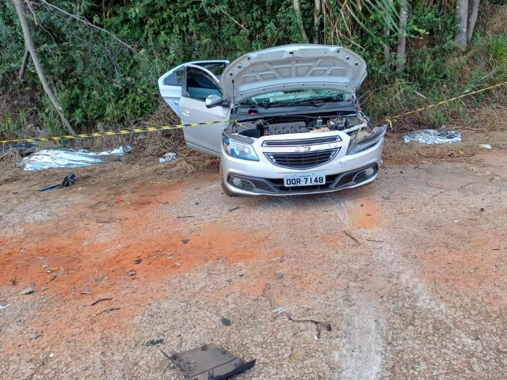 A família de Timóteo estava nesse Onix, com placas de Matipó