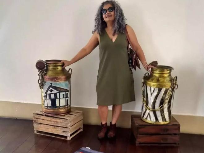 Artesã de Ipatinga apresenta as suas obras criadas a partir de material reciclado
