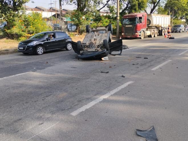 Automóveis, motocicletas e caminhões são os tipos de veículos que mais se envolveram em sinistros