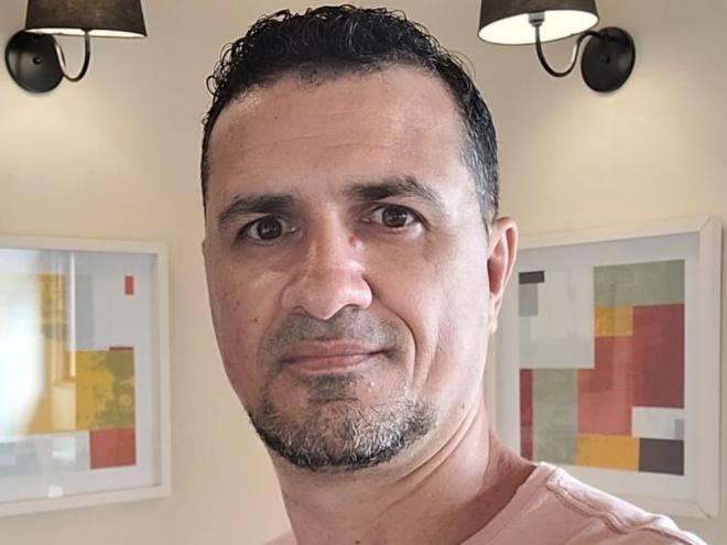 Lívio Brito, morador de Santana do Paraíso, é uma das diversas pessoas que aderiram ao protestantismo entre os censos 2010 e 2022