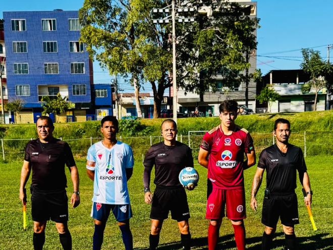 Arbitragem e os jogadores atuaram em dezenas de partidas no fim de semana 