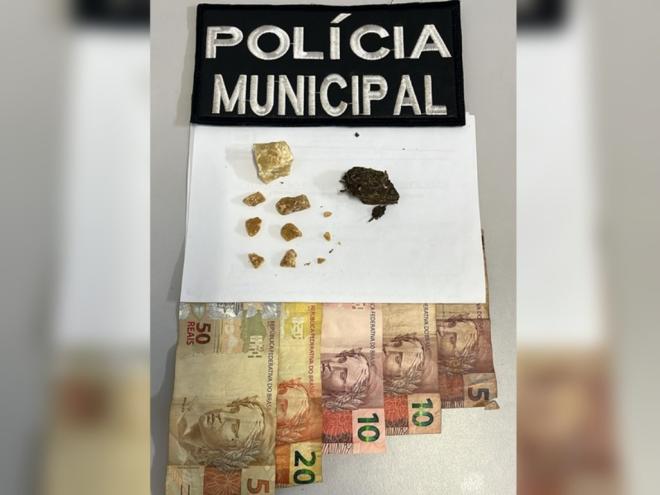 As porções que estavam com o adolescente abordado pela Polícia Municipal