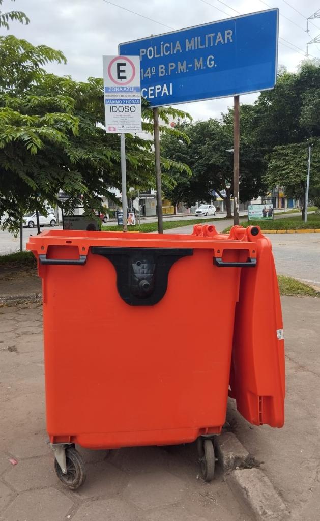 Idosos têm se deparado com essa situação em vários pontos do Canaã 