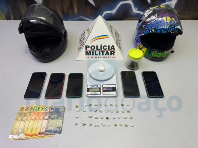 Materiais apreendidos na operação contra os traficantes em Coronel Fabriciano, que abrigaram o foragido de Ipatinga