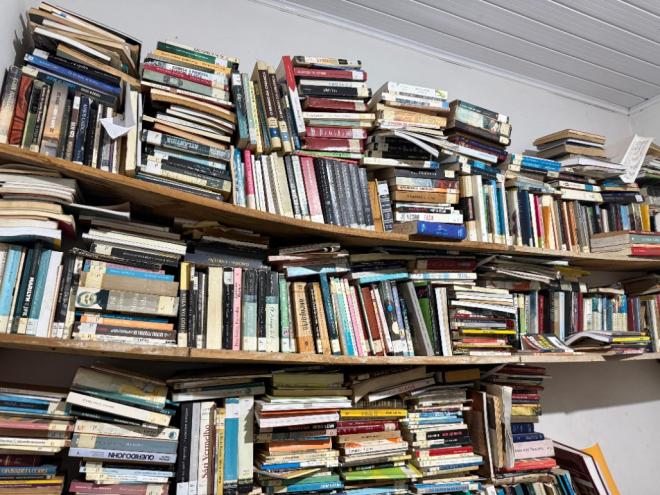 O sonho teve início quando Marcelo recebeu uma doação de livros do Centro Cultural Usiminas